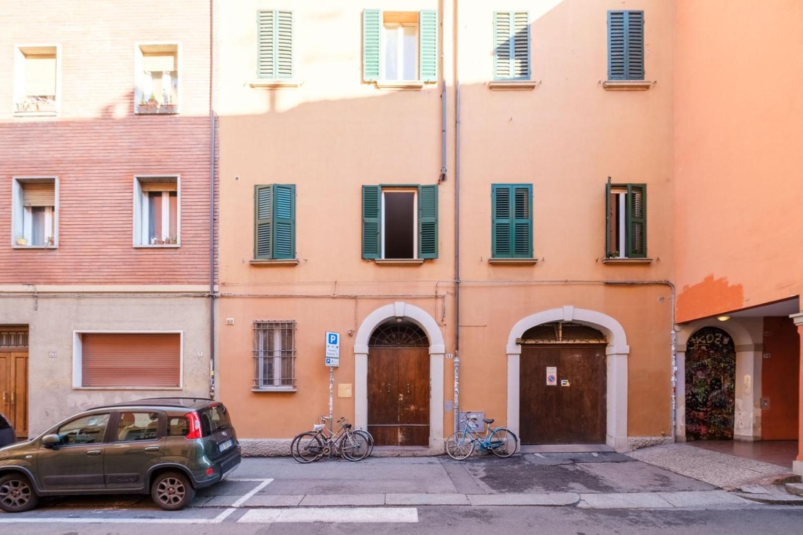 Piazza Maggiore - Il Sentiero Apartment With Private Garden Bologna Esterno foto