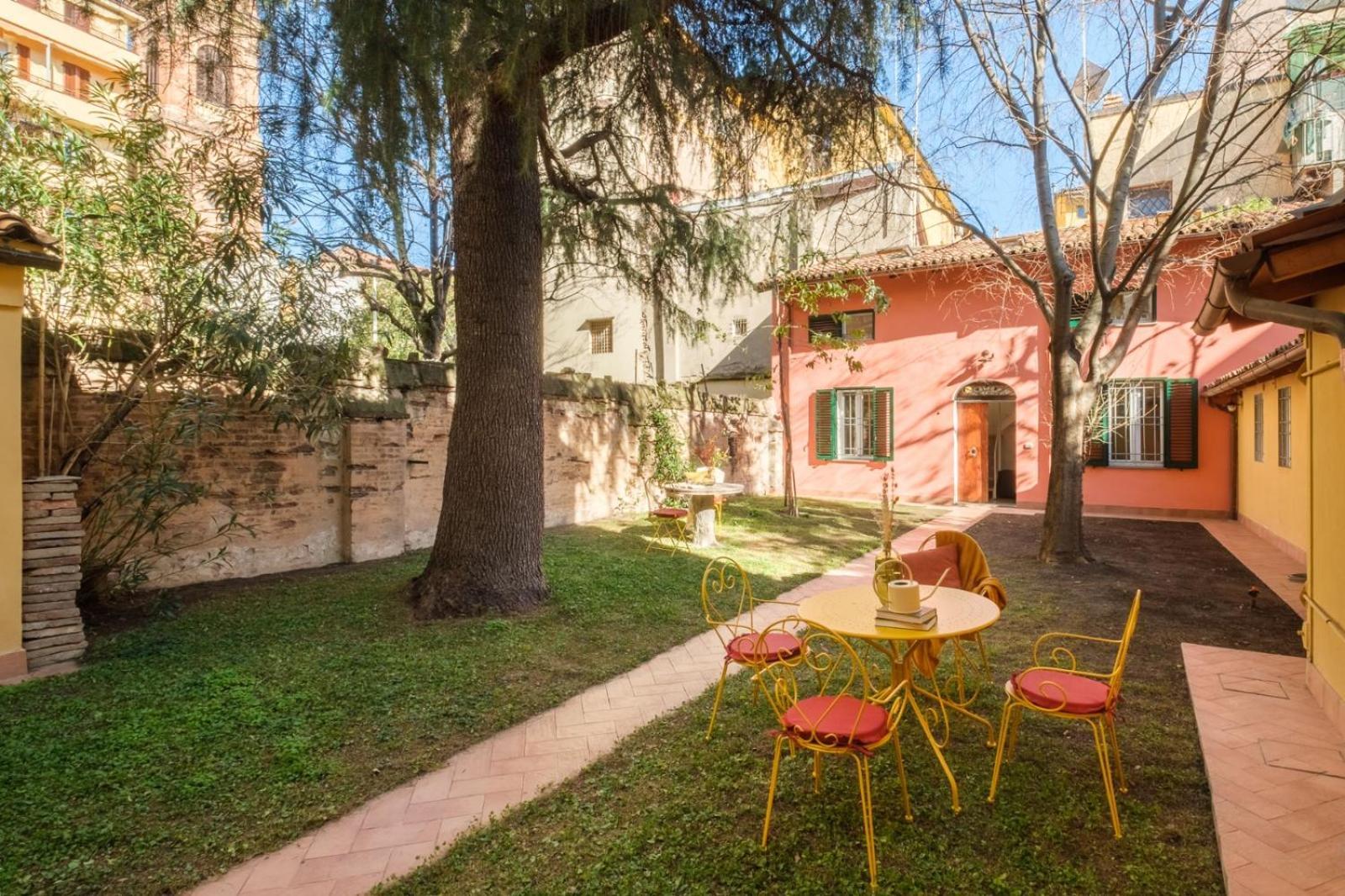 Piazza Maggiore - Il Sentiero Apartment With Private Garden Bologna Esterno foto